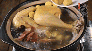 出國前加少許鹽，撒上蔥花即可。